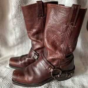 Frye leather harness Motorcycle boots. Size 8.